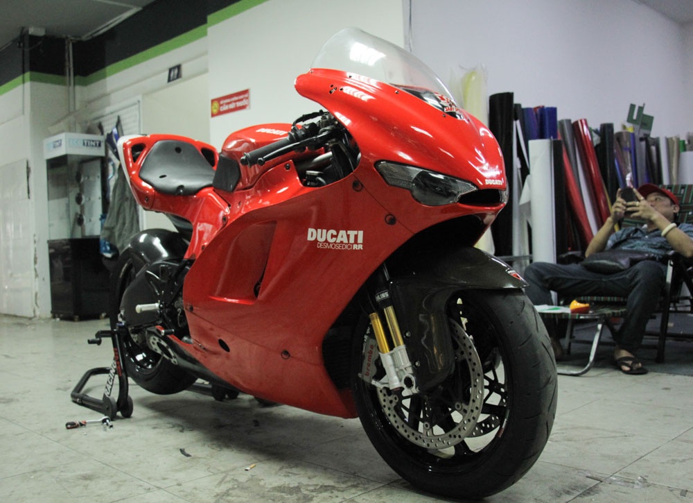Can canh Ducati Desmosedici RR dau tien tai Viet Nam anh 12