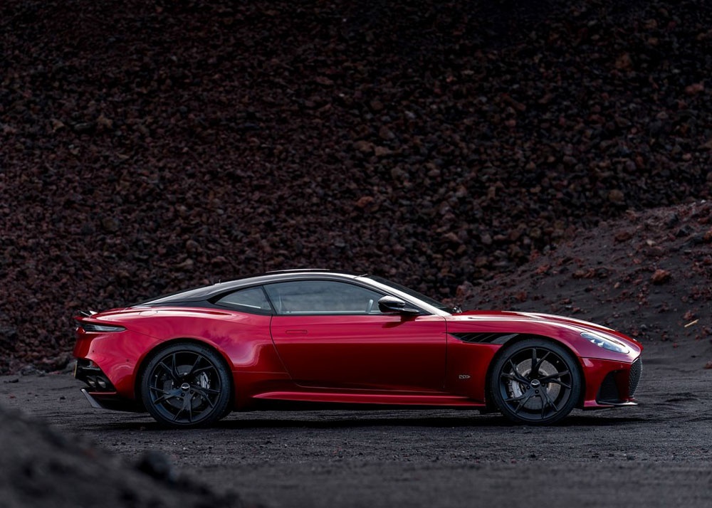 Sieu xe Aston Martin DBS Superleggera lo dien anh 8