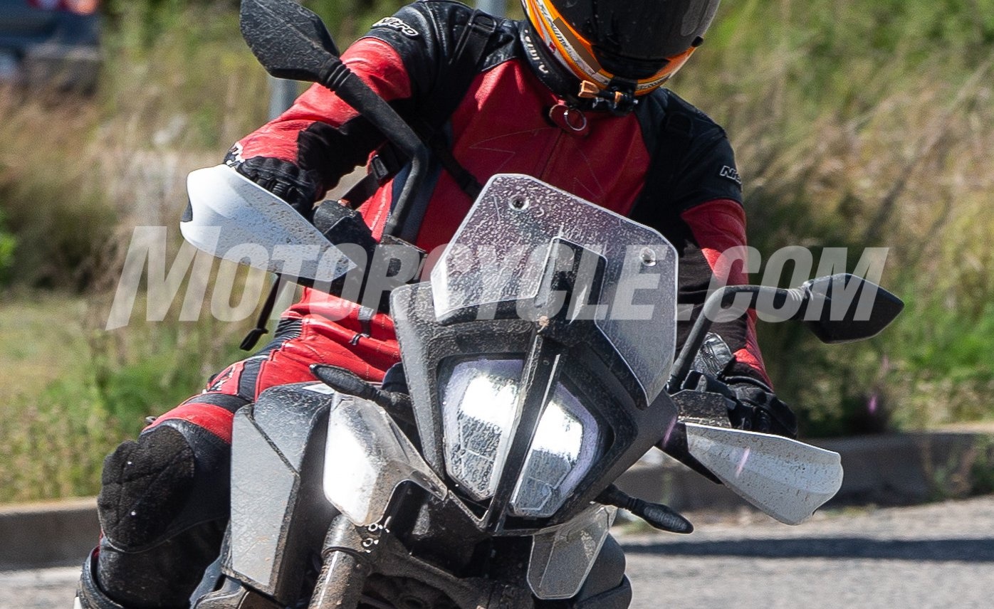 KTM 390 Adventure bat ngo lo dien anh 6