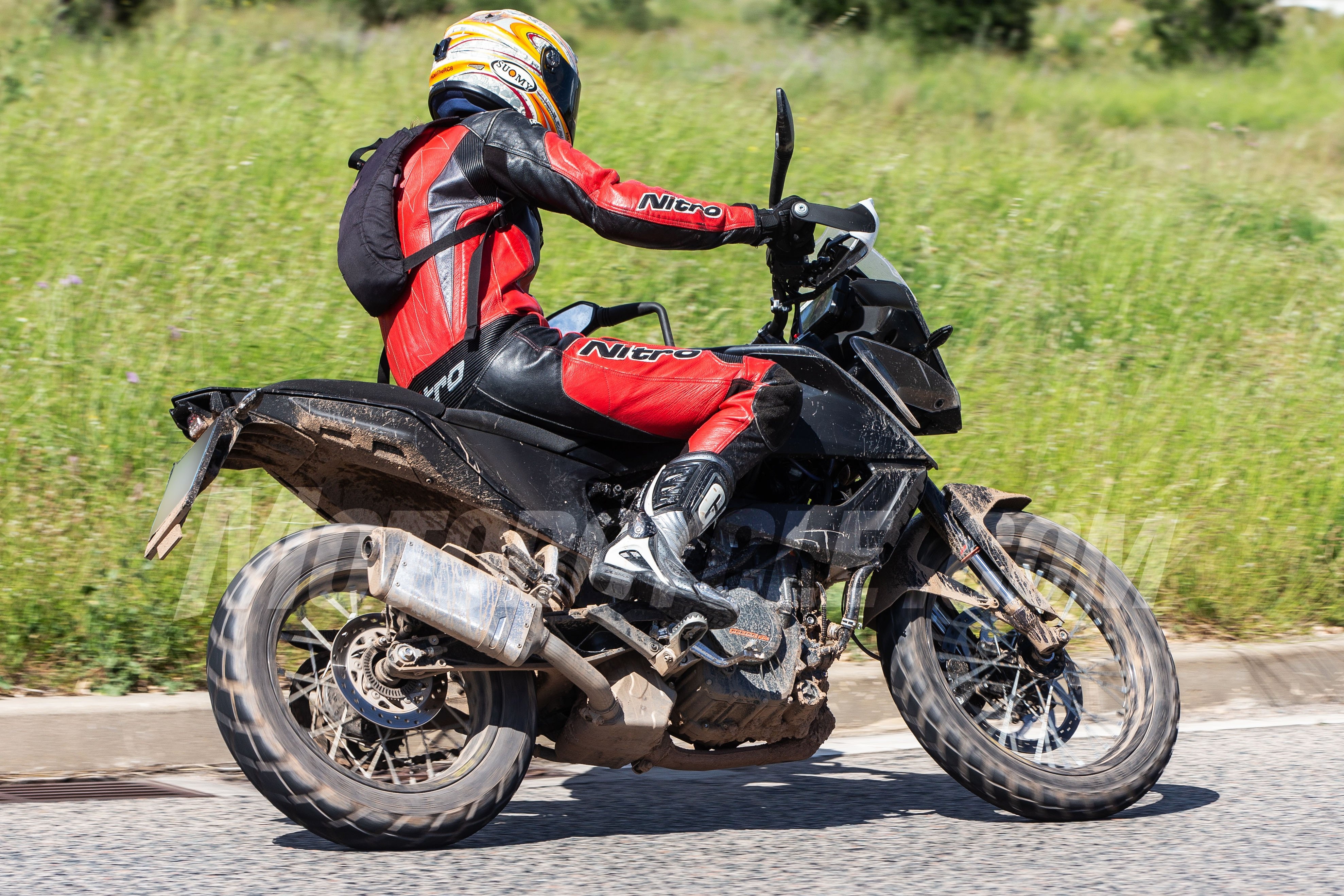 KTM 390 Adventure bat ngo lo dien anh 11