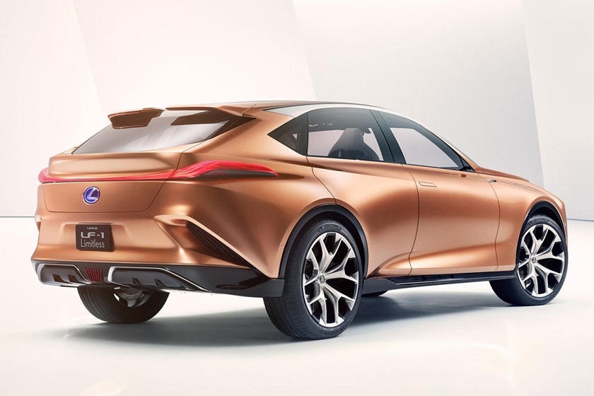 Lexus tuyên bố không cần hạ mình để cạnh tranh BMW, Mercedes ảnh 2 Lexus tuyen bo khong can ha minh de canh tranh BMW, Mercedes anh 2