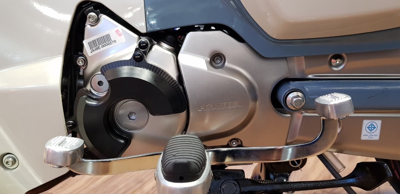 Chi tiet Honda Super Cub C125 o Viet Nam anh 11