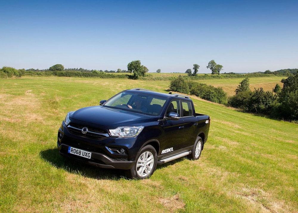 Chi tiet mau ban tai SsangYong Musso anh 13