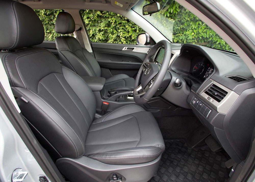 Chi tiet mau ban tai SsangYong Musso anh 7