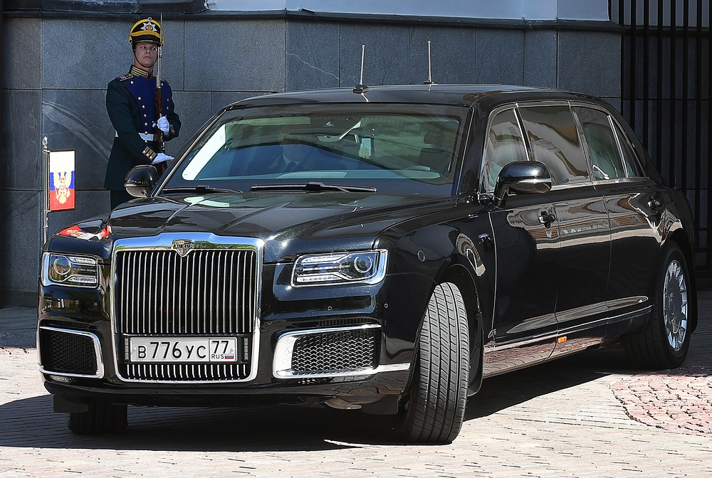 Xe limousine Cortege cua Tong thong Nga Putin anh 2