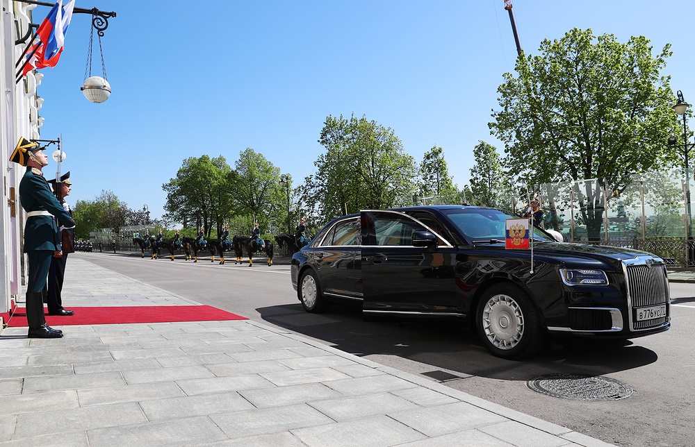 Xe limousine Cortege cua Tong thong Nga Putin anh 4