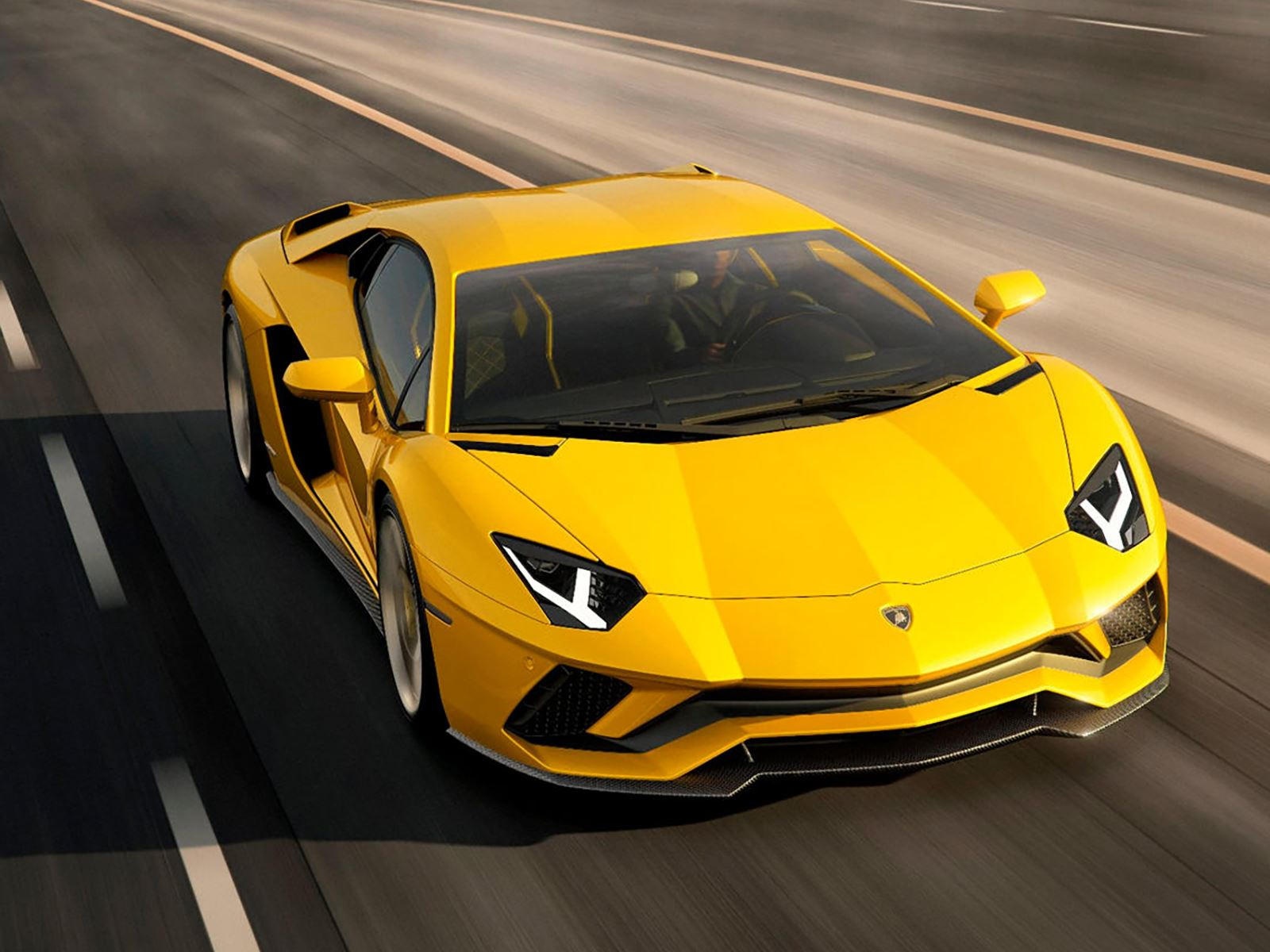 1.700 chiec Lamborghini sap bi trieu hoi o My hinh anh
