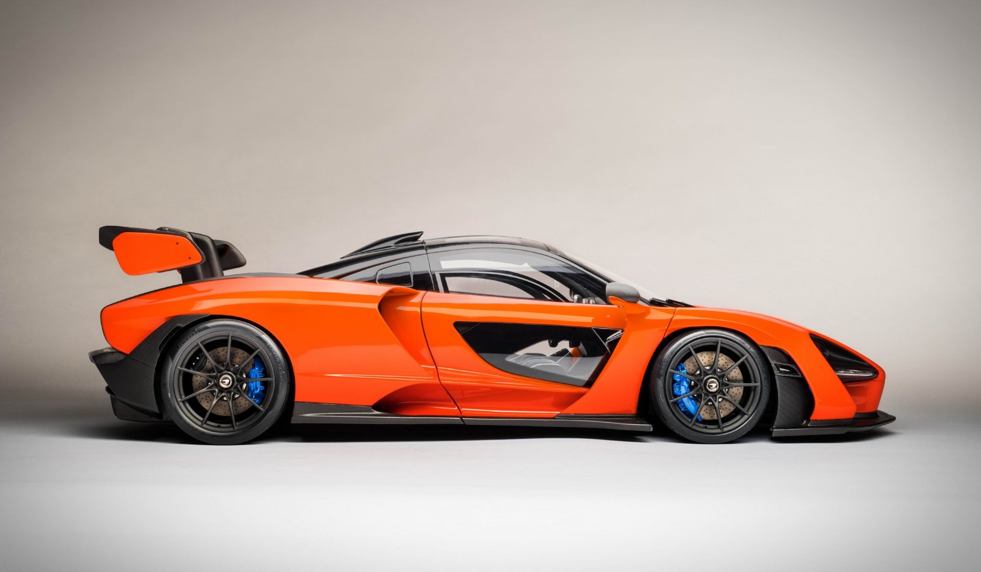 Mo hinh 1:8 McLaren Senna gia gan 244 trieu anh 7