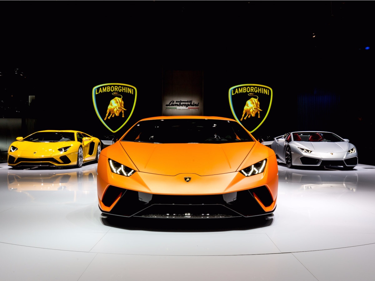 Thu thach fan sieu xe: Nhung bi mat ve thuong hieu Lamborghini hinh anh