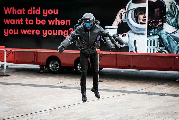 Do phan luc giong 'Iron Man' duoc rao ban anh 7