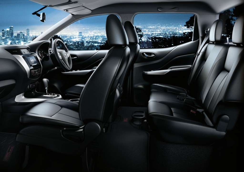 Nissan Navara VL Plus ra mat tai Malaysia anh 6