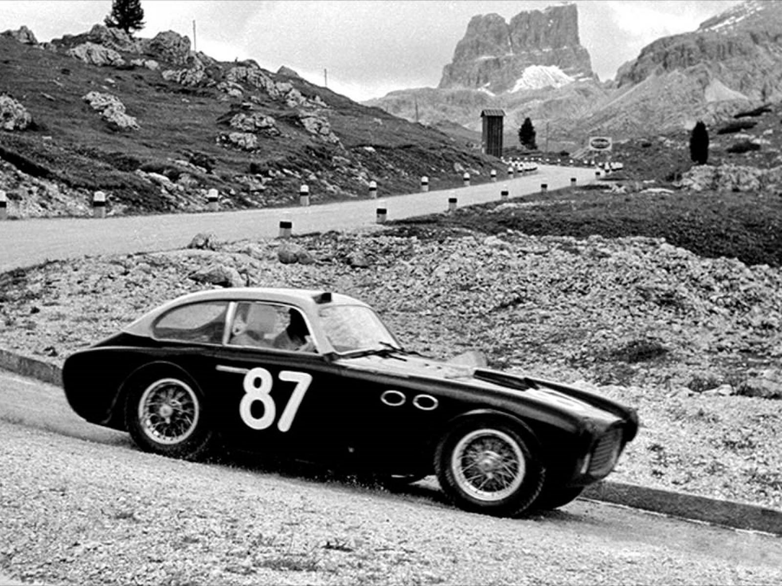 10 mau xe thuong mai duoc san xuat tu xe dua anh 7