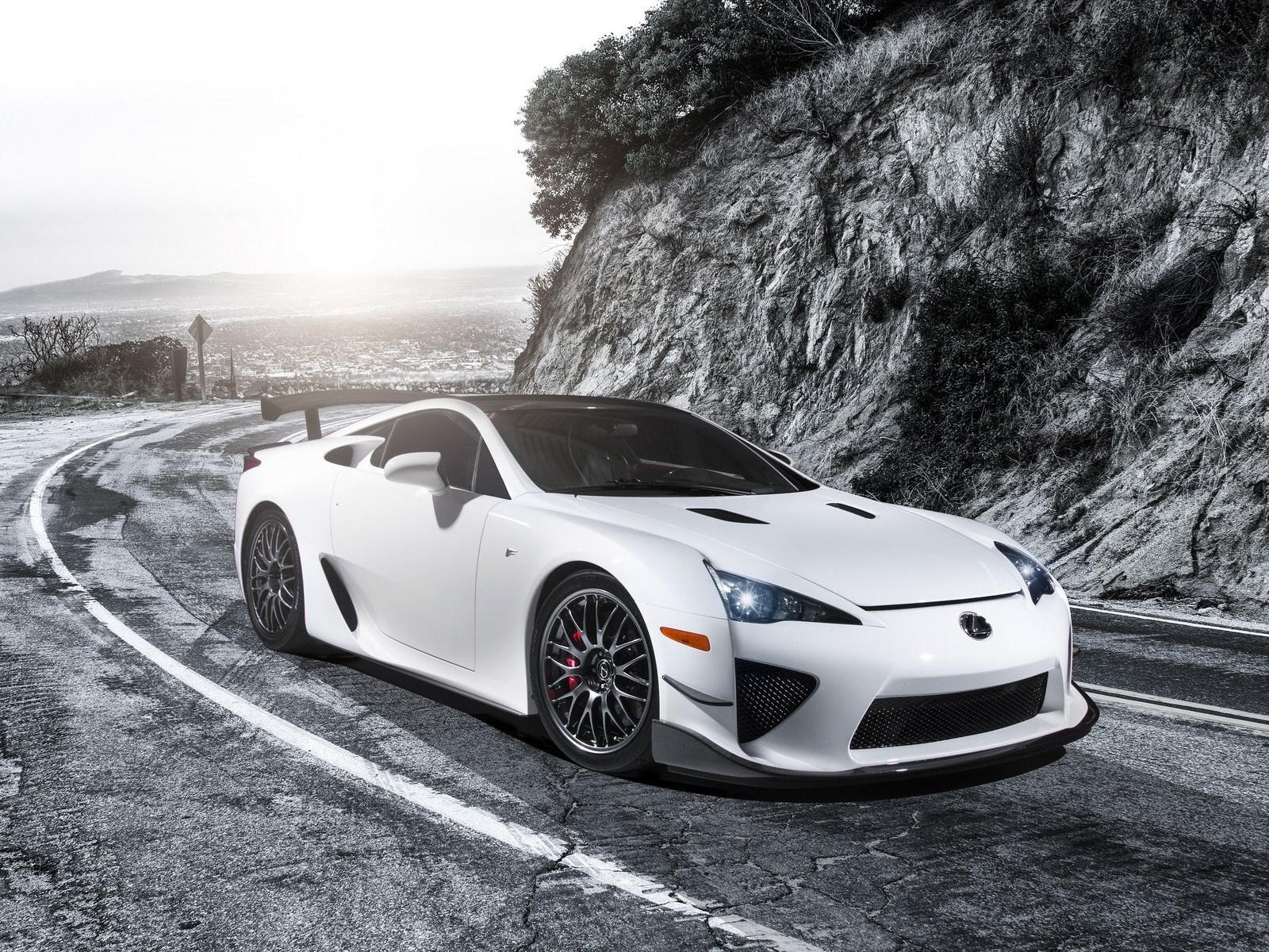 10 mau xe thuong mai duoc san xuat tu xe dua anh 10