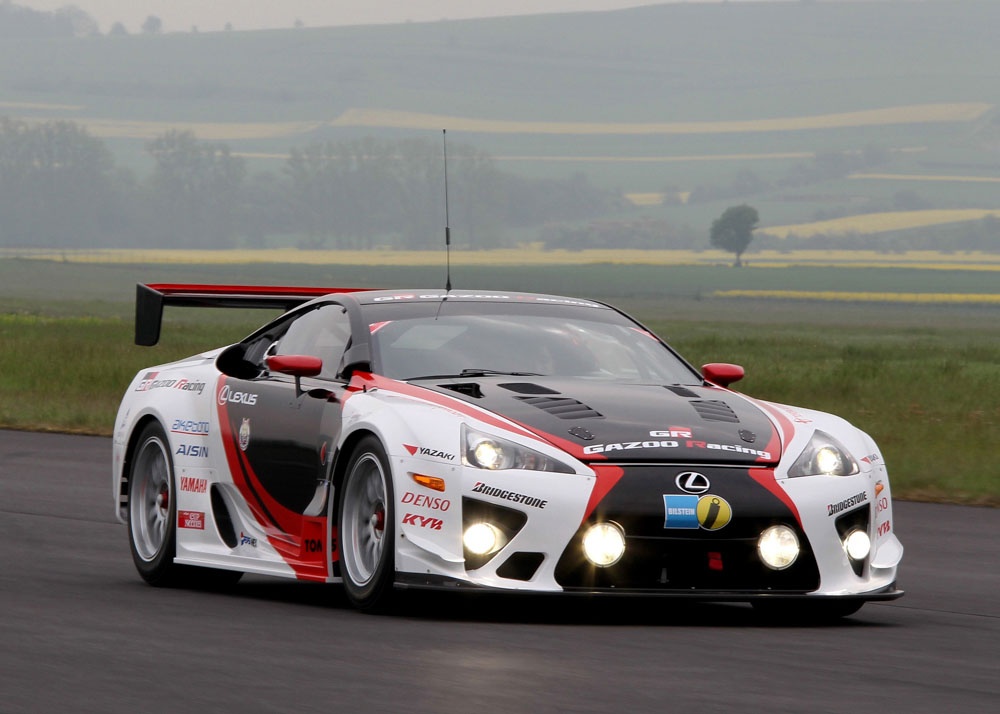 10 mau xe thuong mai duoc san xuat tu xe dua anh 9