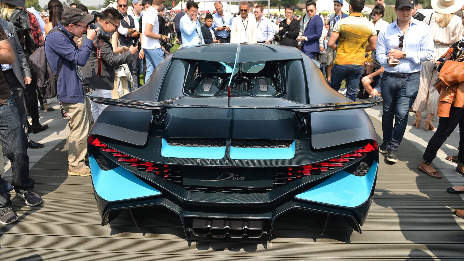 Sieu xe Bugatti Divo ra mat anh 5