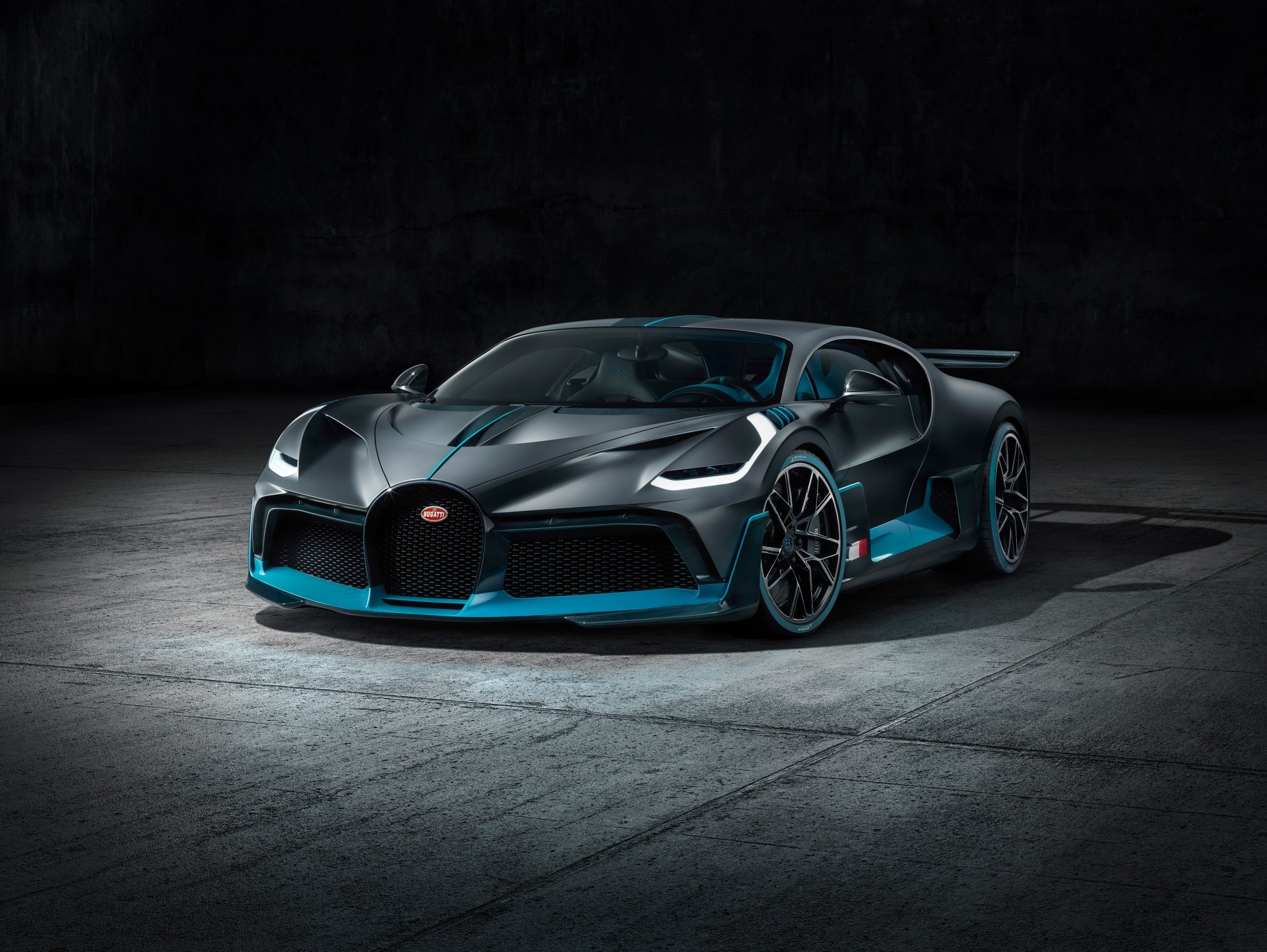Sieu xe Bugatti Divo ra mat anh 9