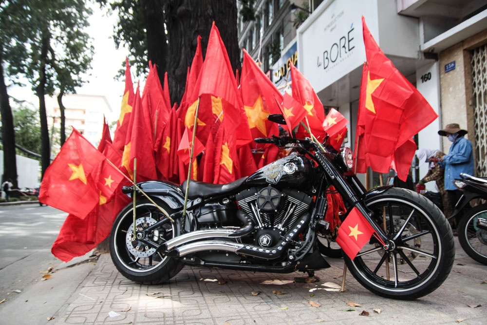 Dan xe co vu Olympic Viet Nam anh 4