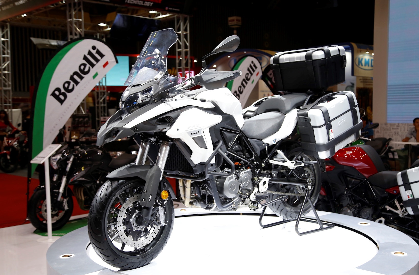 Moto phan khoi lon gia 150-200 trieu dong anh 11