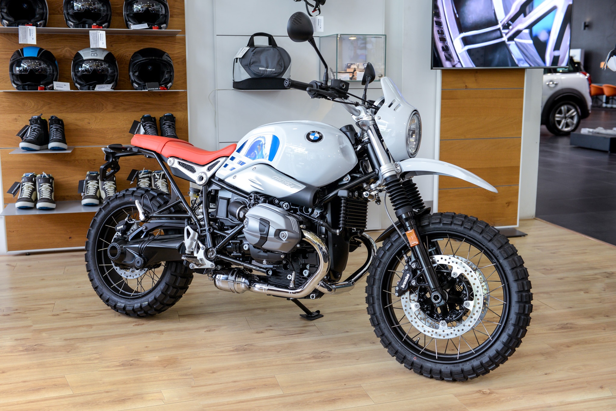 10 mau moto phong cach retro hap dan nhat 2018 hinh anh