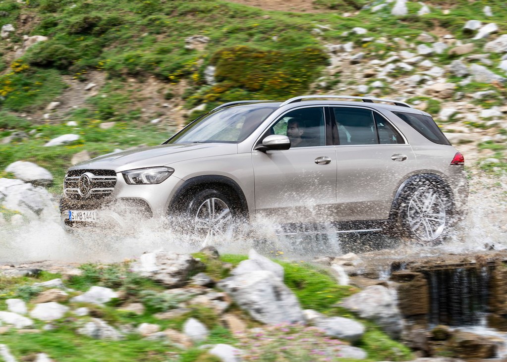 So sanh Mercedes-Benz GLE 2019 anh 21