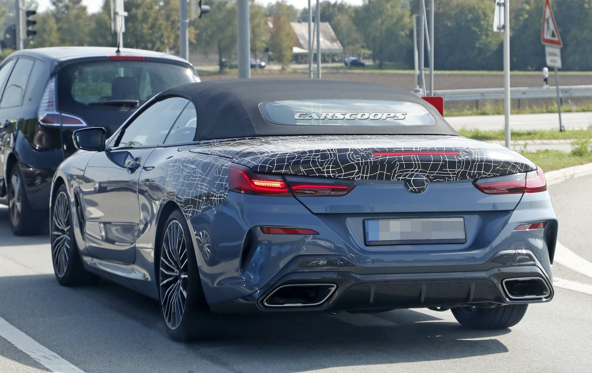 BMW 8-Series Convertible sap ra mat anh 8