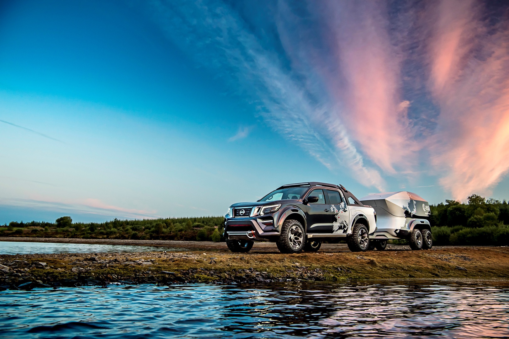 Phien ban dac biet Nissan Navara ra mat anh 4