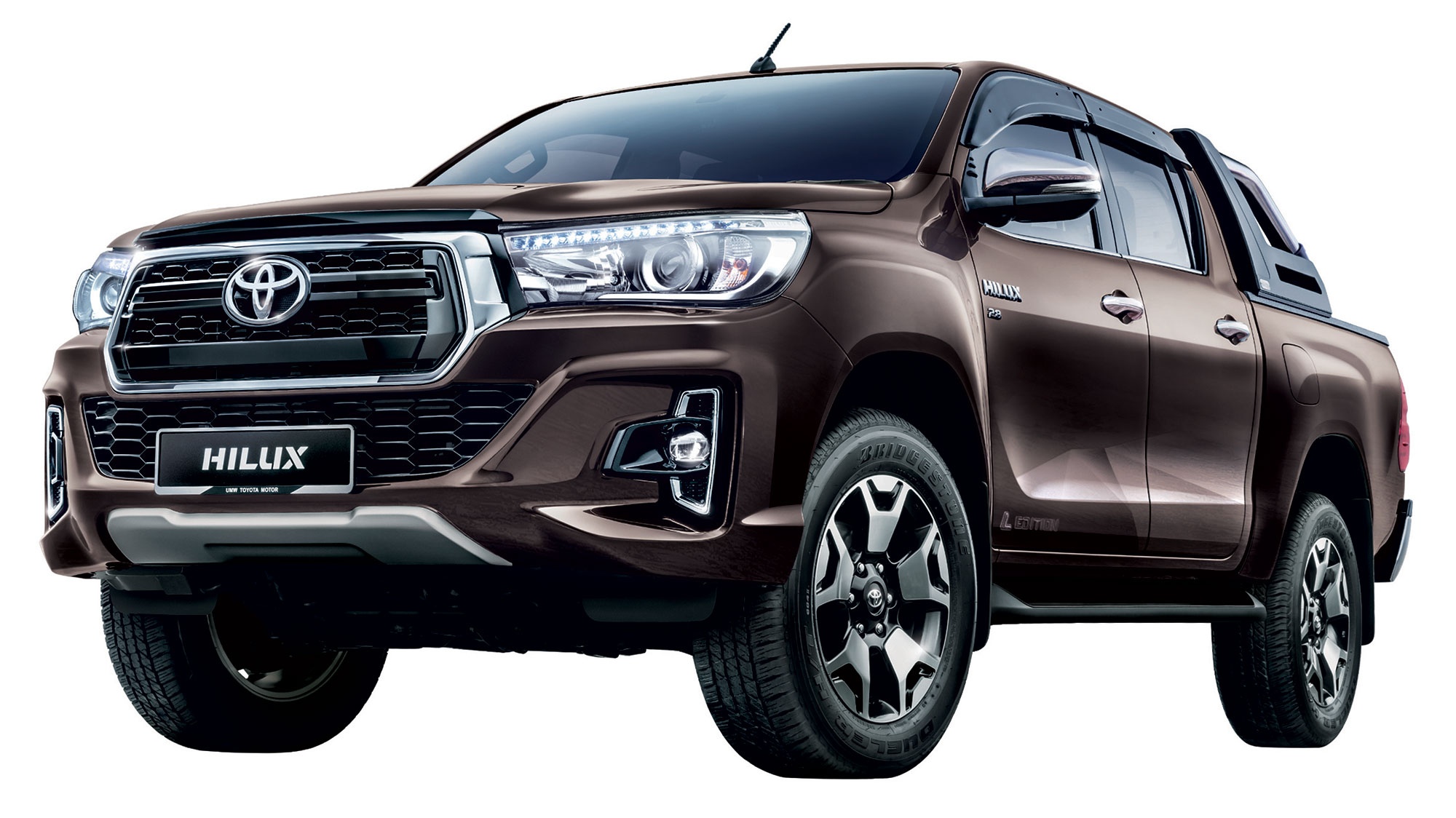 Toyota cung cấp ngoại hình và công nghệ an toàn mới ảnh 3 Toyota cung cap ngoai hinh va cong nghe an toan moi anh 3