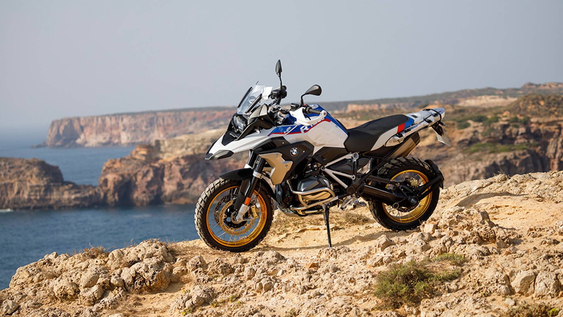 BMW R1250 GS, GT ban 2019 ra mat, nang cap dong co hinh anh