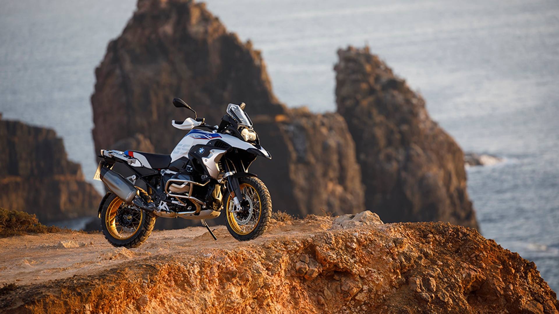 BMW R1250 GS và R1250 RT 2019  ảnh 4 BMW R1250 GS va R1250 RT 2019 anh 4