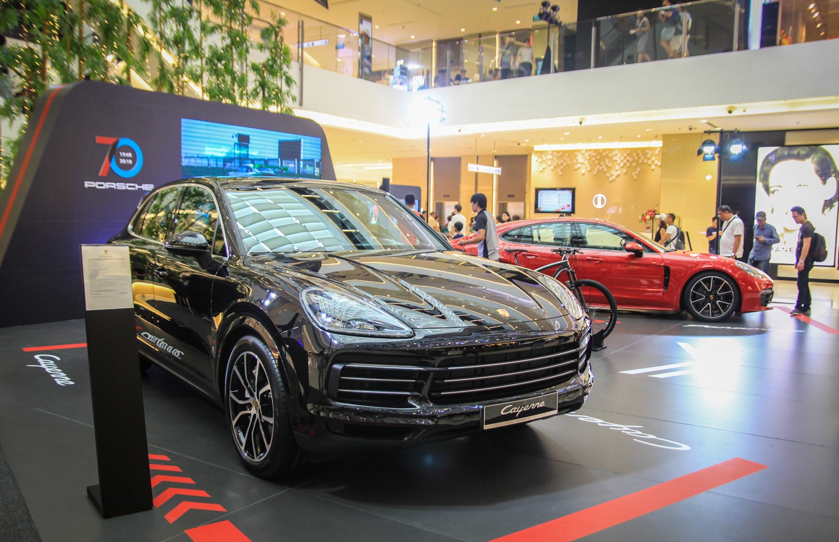 Porsche Cayenne ve Viet Nam anh 15