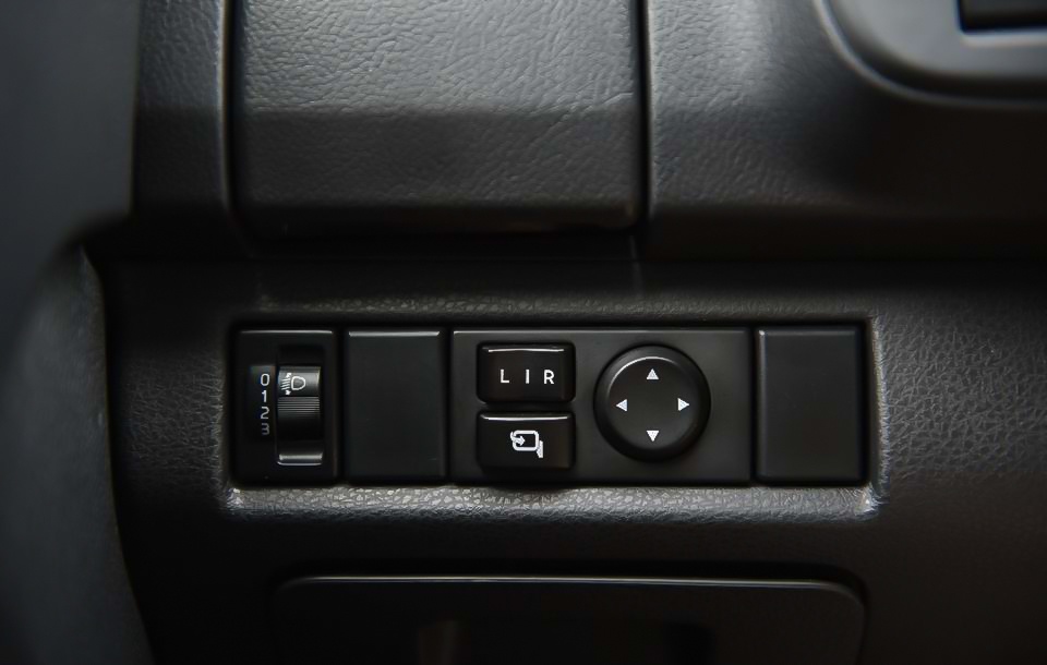 Danh gia Isuzu D-Max 2018 anh 8