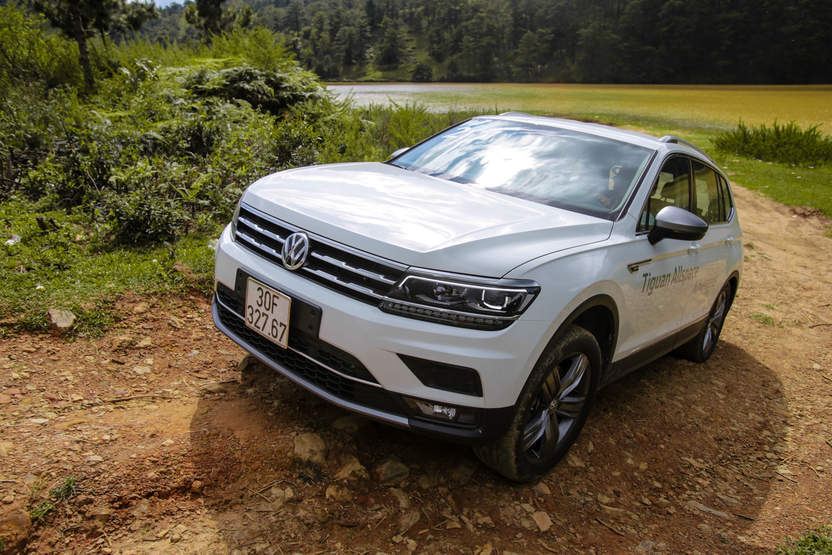 Đánh giá Volkswagen Tiguan Allspace 2018 ảnh 11 Danh gia Volkswagen Tiguan Allspace 2018 anh 11