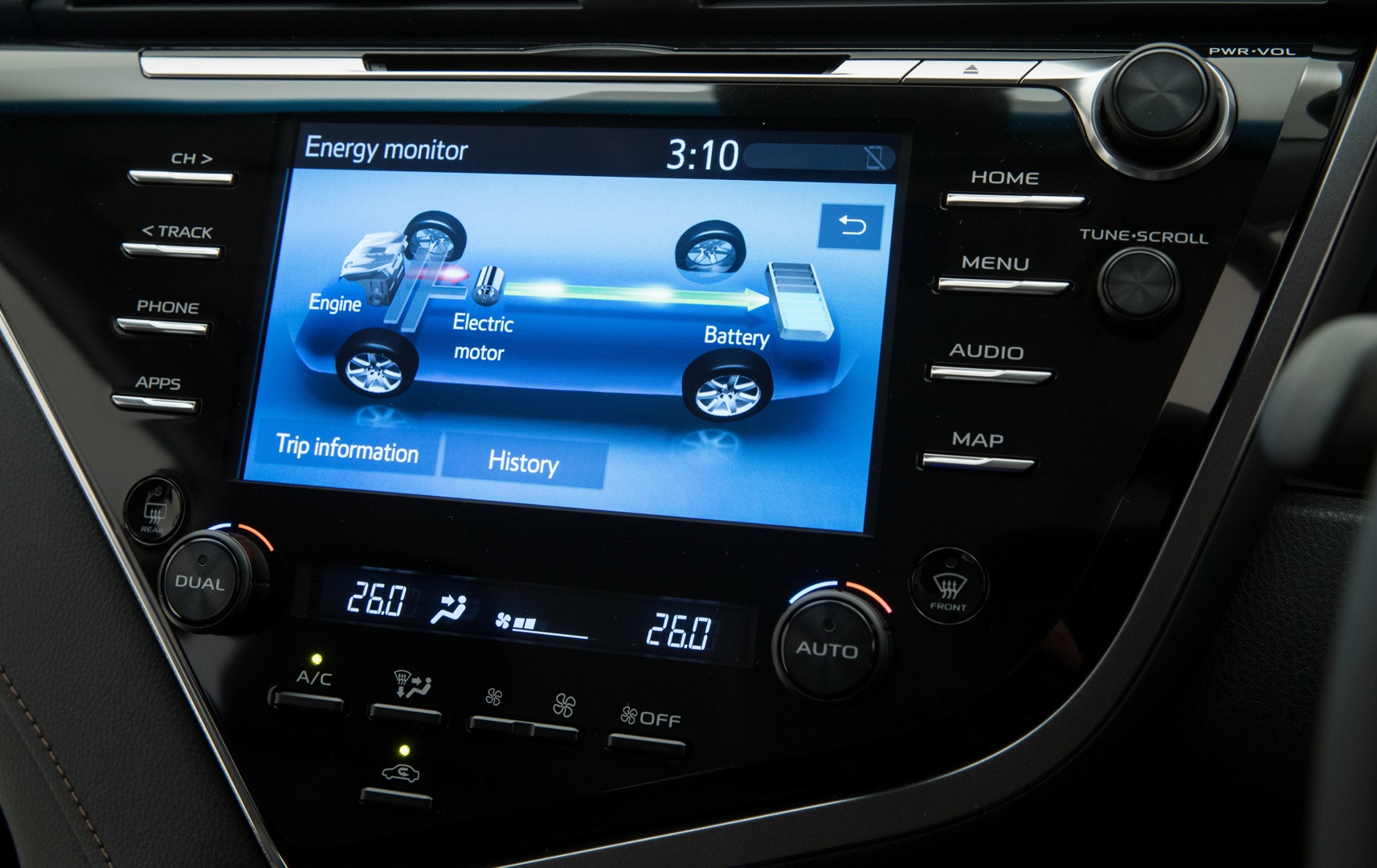 Toyota Camry the he moi anh 4