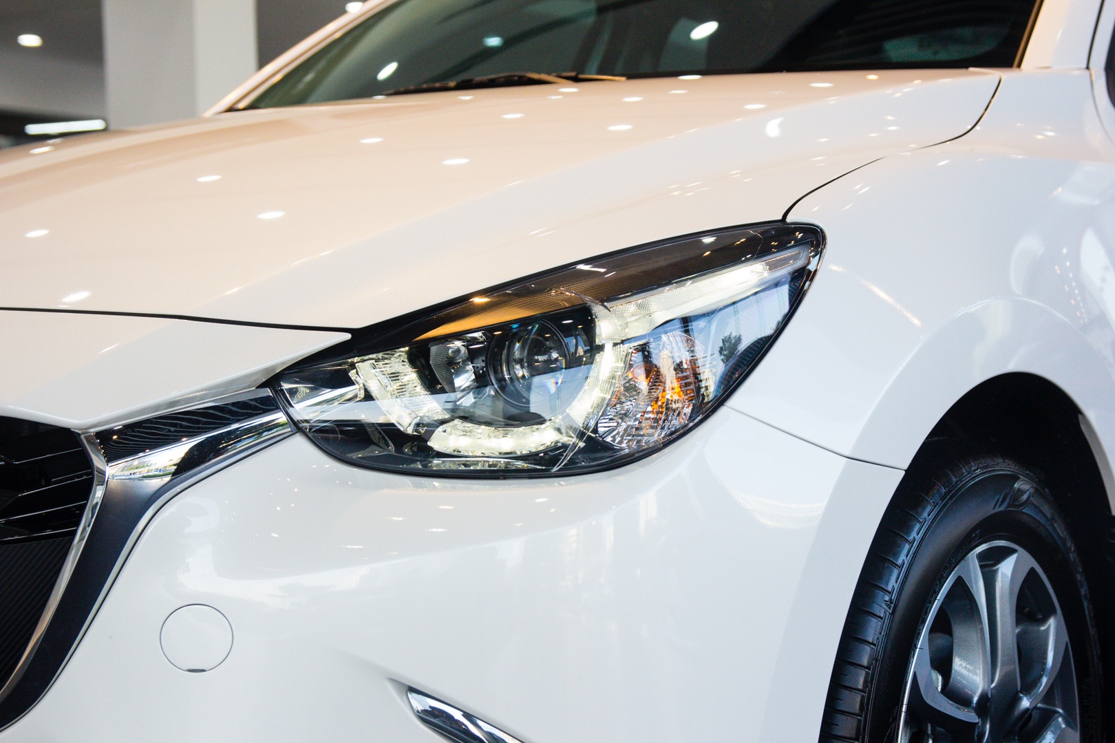 Mazda2 moi ve dai ly anh 3