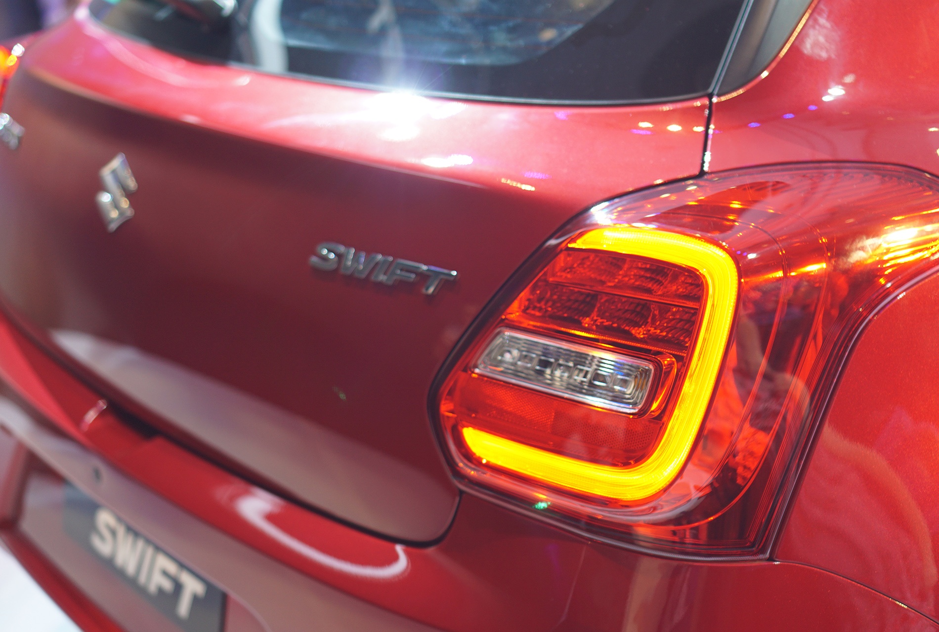 Suzuki Swift 2018 ra mắt tại VN ảnh 12 Suzuki Swift 2018 ra mat tai VN anh 12