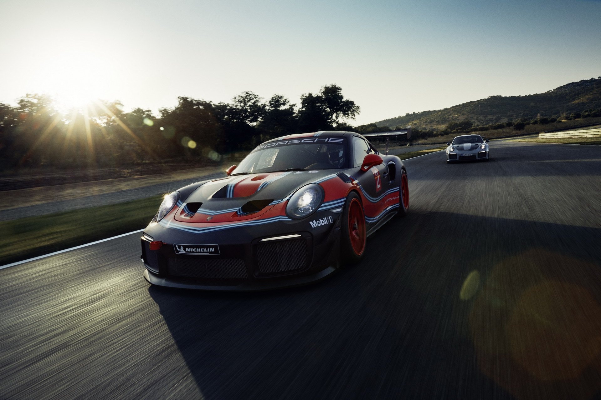 Porsche 911 GT2 RS Clubsport ra mat anh 5