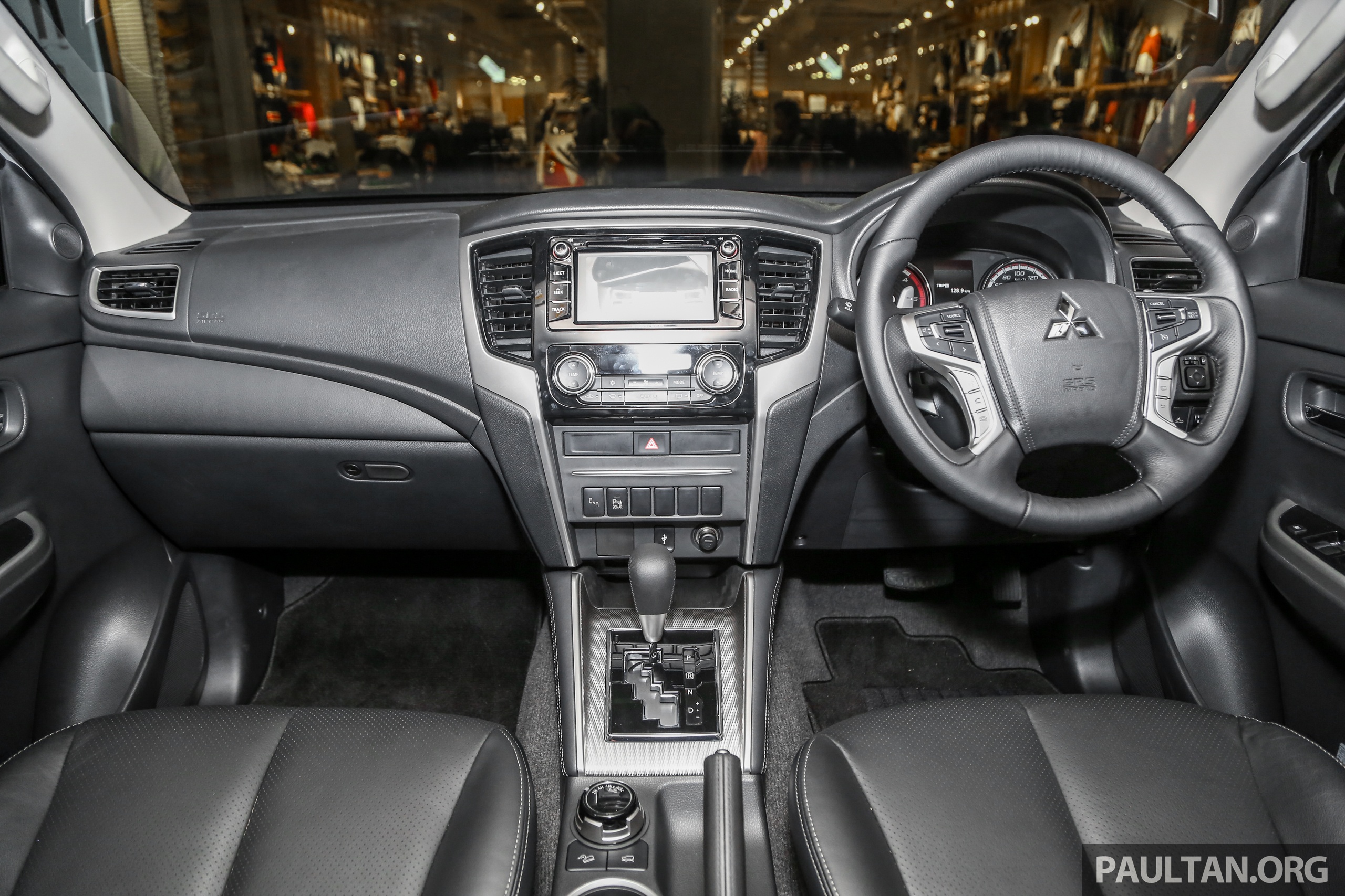 Mitsubishi Triton 2019 ban dia hinh anh 7