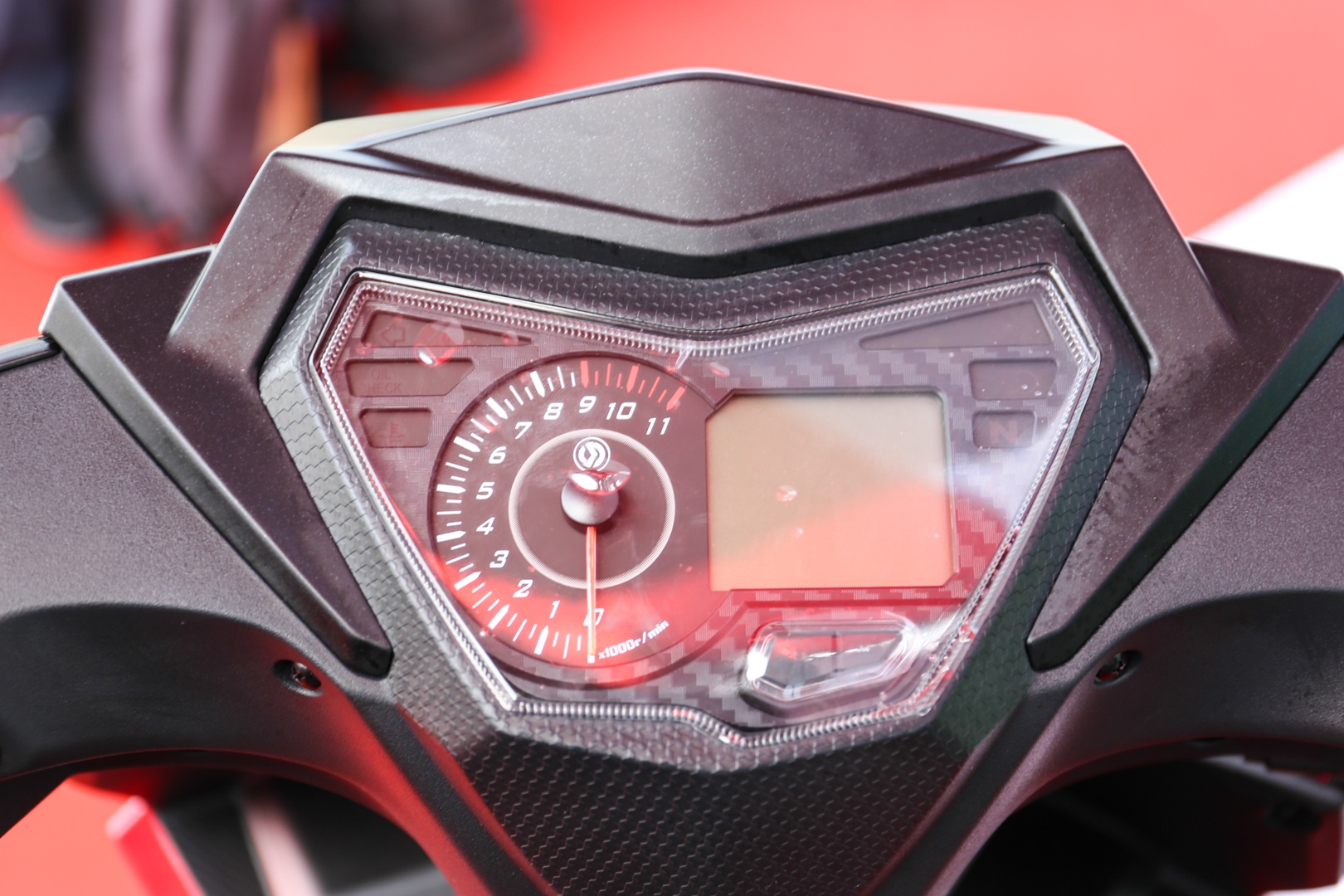 SYM Star SR 170 ra mat anh 5