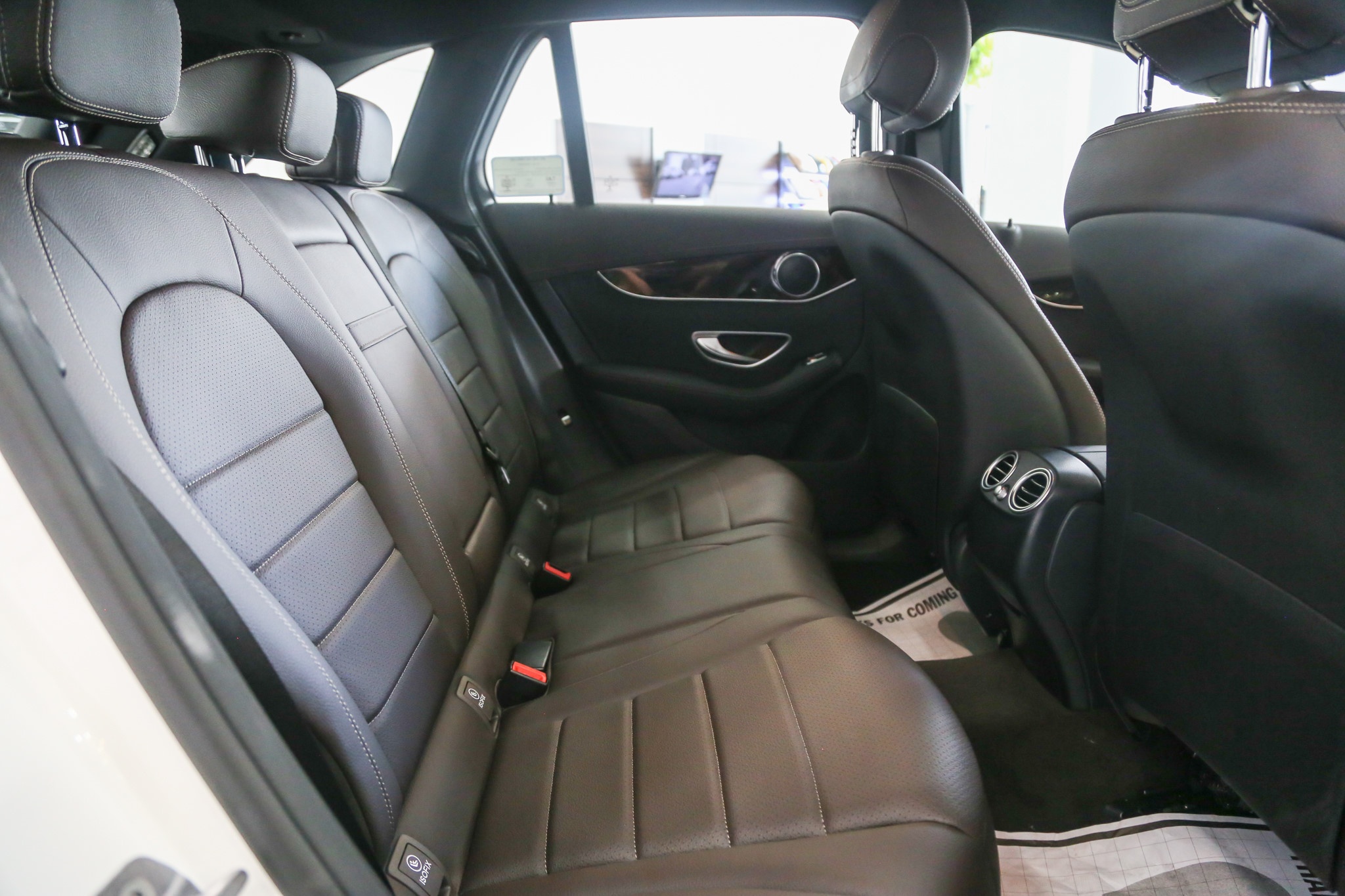 Mercedes-Benz triệu hồi GLC ảnh 2 Mercedes-Benz trieu hoi GLC anh 2