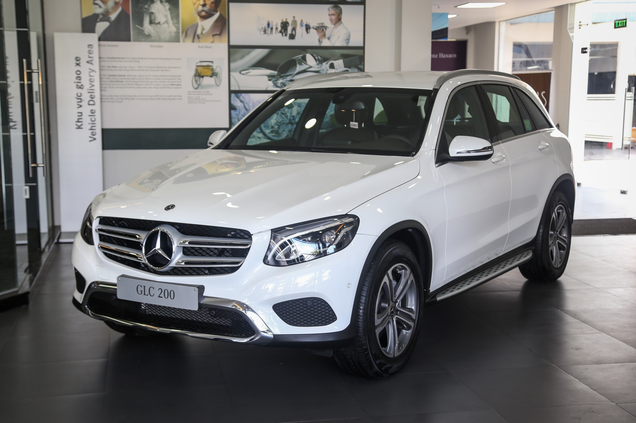 Gan 5.000 xe Mercedes GLC bi trieu hoi tai Viet Nam hinh anh