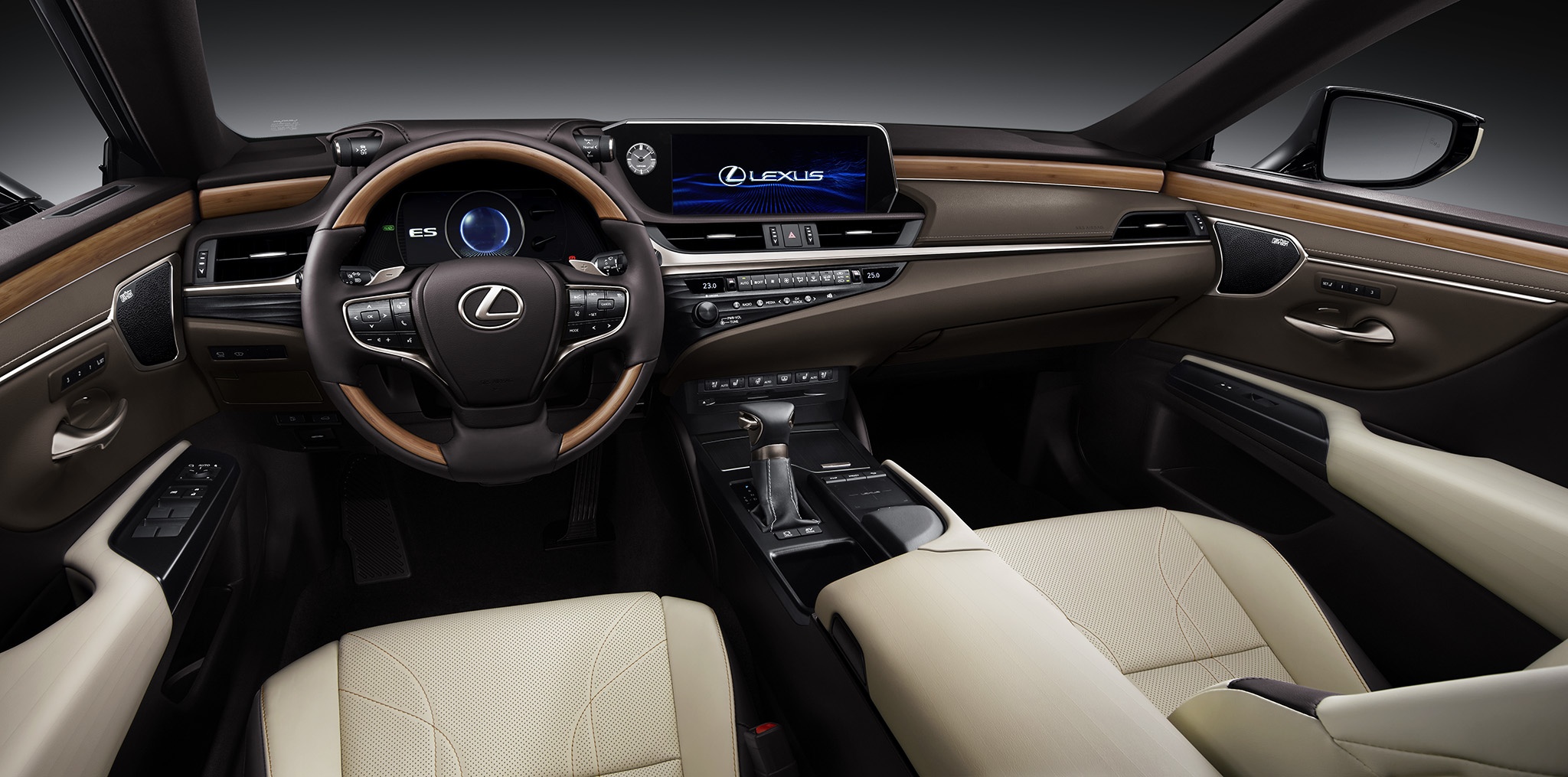 Lexus ES 250 ra mat tai VN anh 6