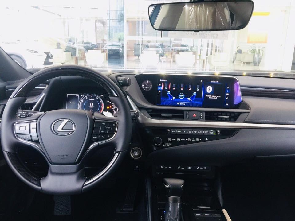 Lexus ES 250 ra mat tai VN anh 7