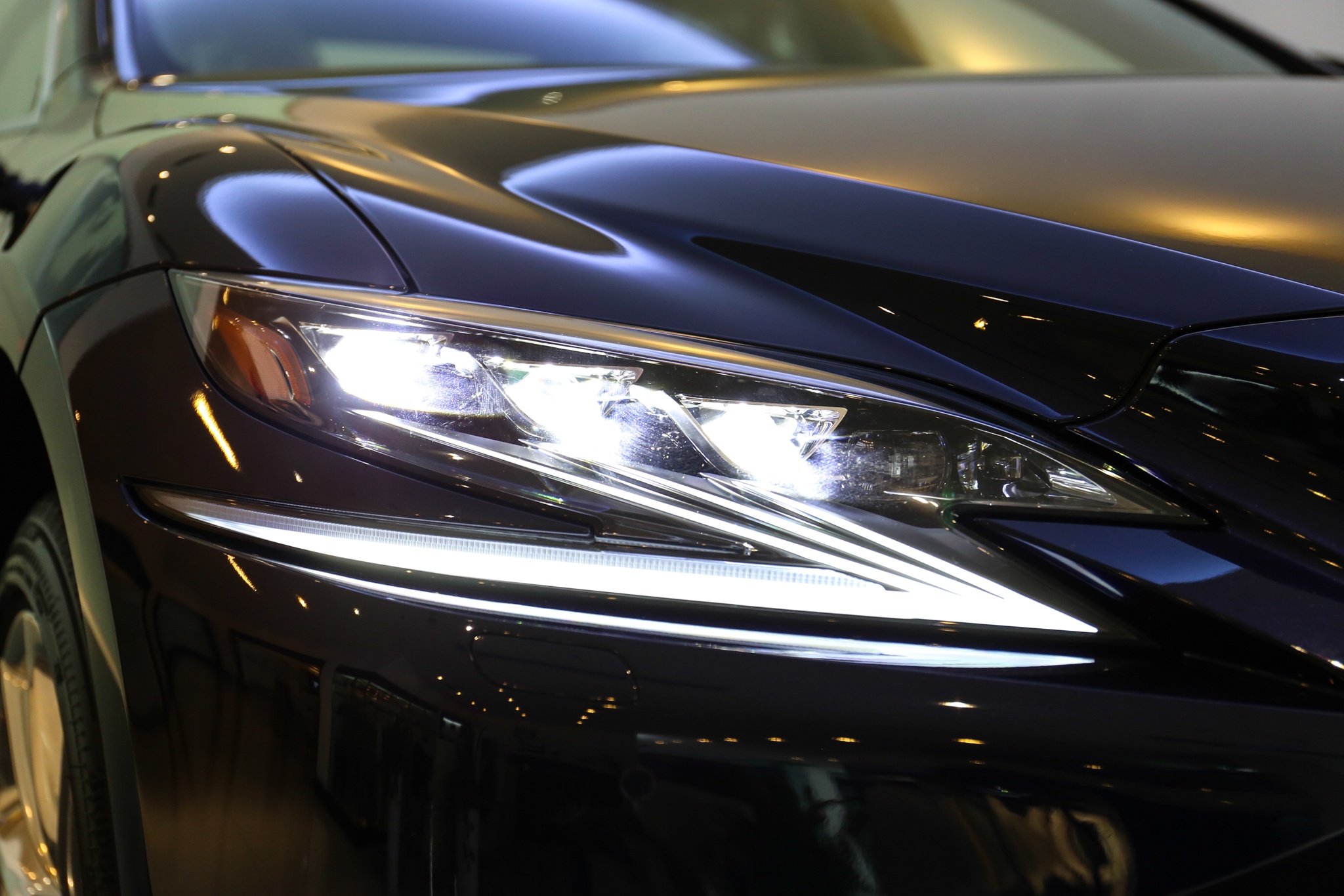 Lexus LS500 va LS500h ra mat anh 3