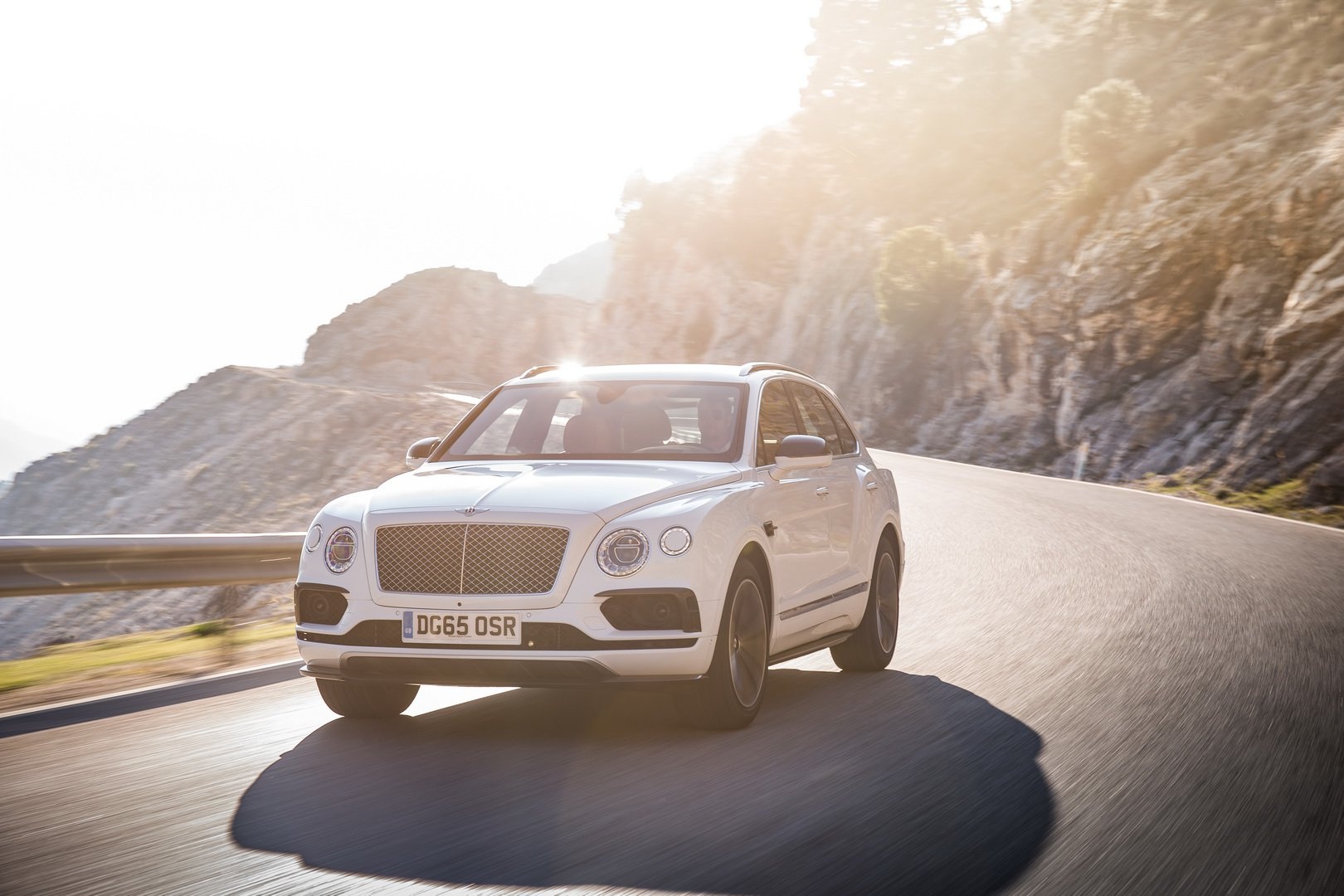 Bentley Bentayga ban dac biet anh 1
