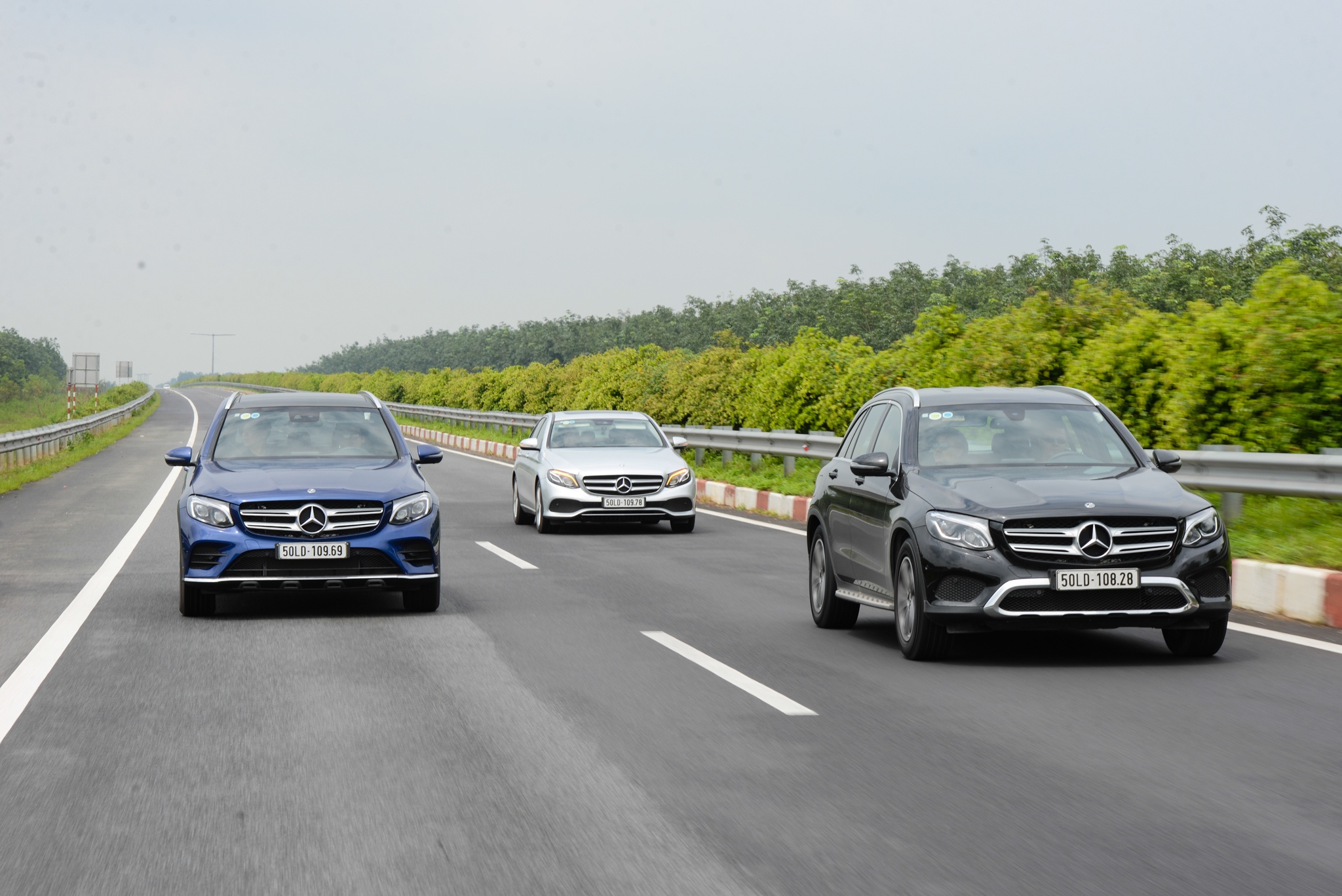 Mercedes tăng giá bán ảnh 1 Mercedes tang gia ban anh 1