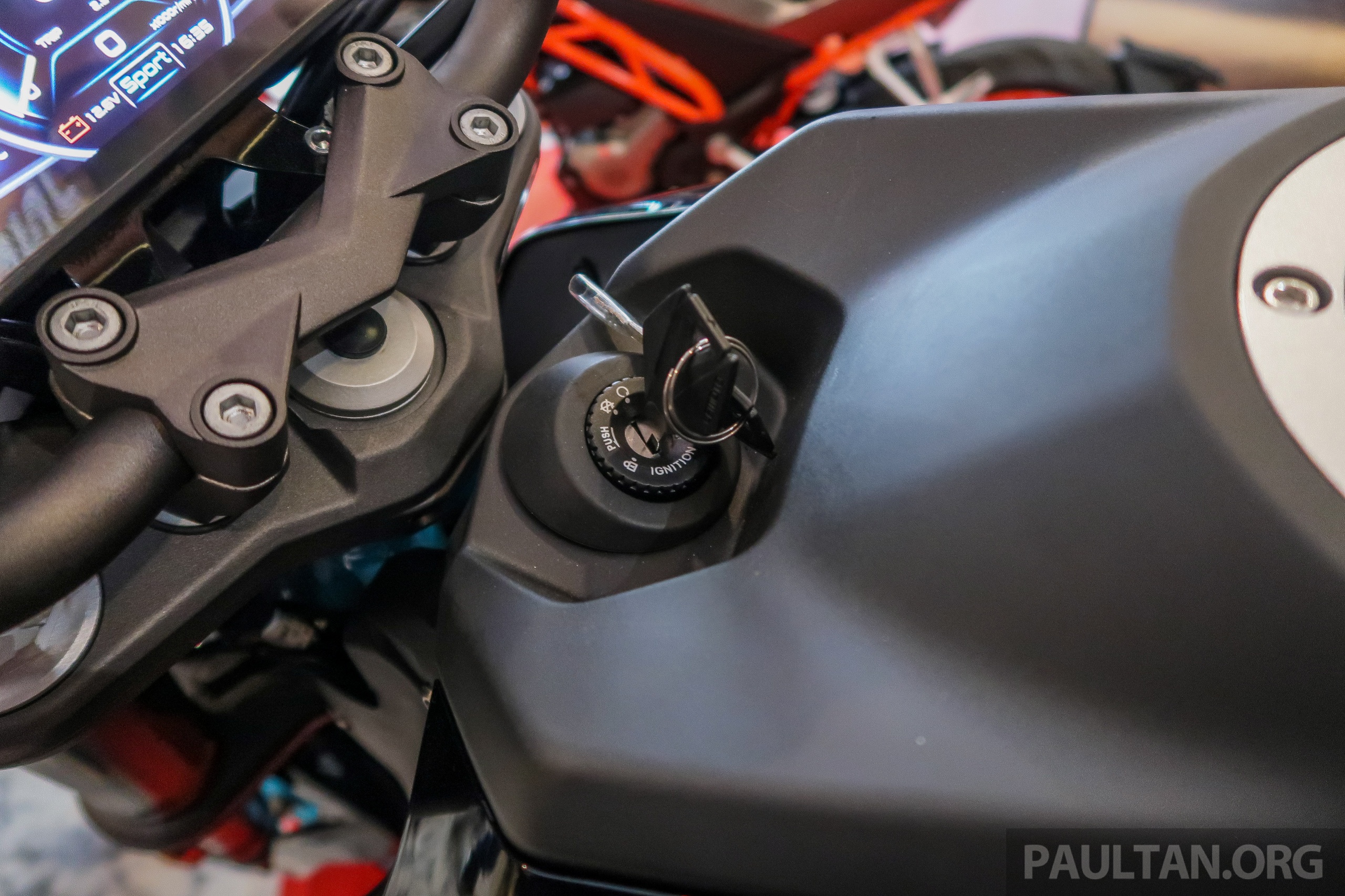 CFMoto 250 NK 2019 ra mat anh 7