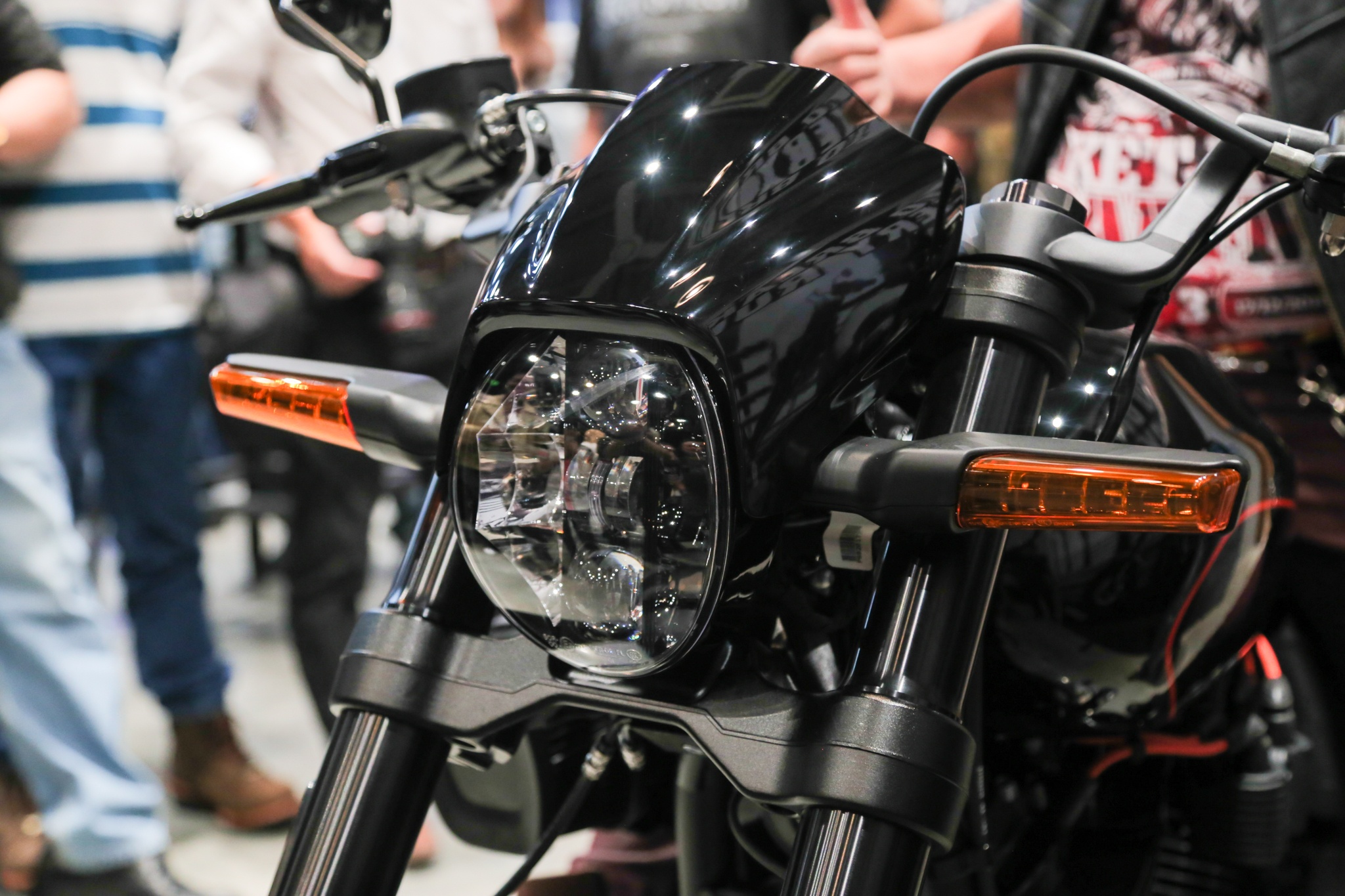 Harley-Davidson FXDR 114 ra mat anh 3