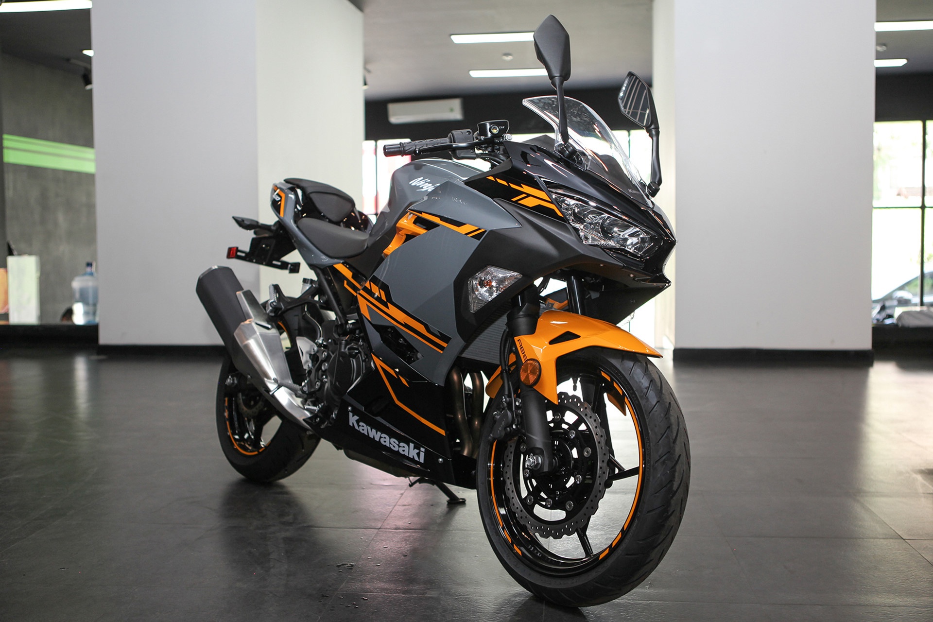 Nhung sportbike phu hop choi Tet cho nguoi nhap mon hinh anh