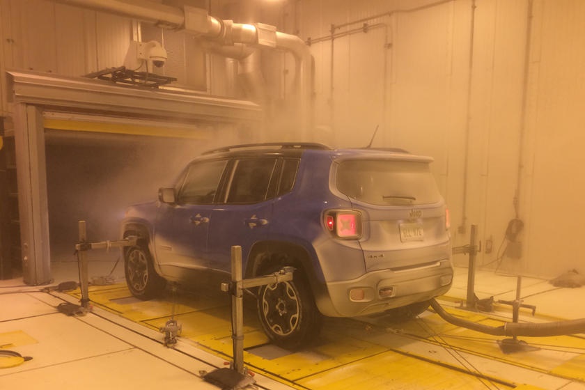 My ngung san xuat oto vi lanh anh 1