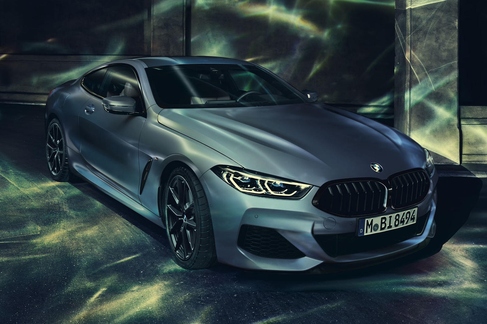 BMW M850i ra mat anh 1